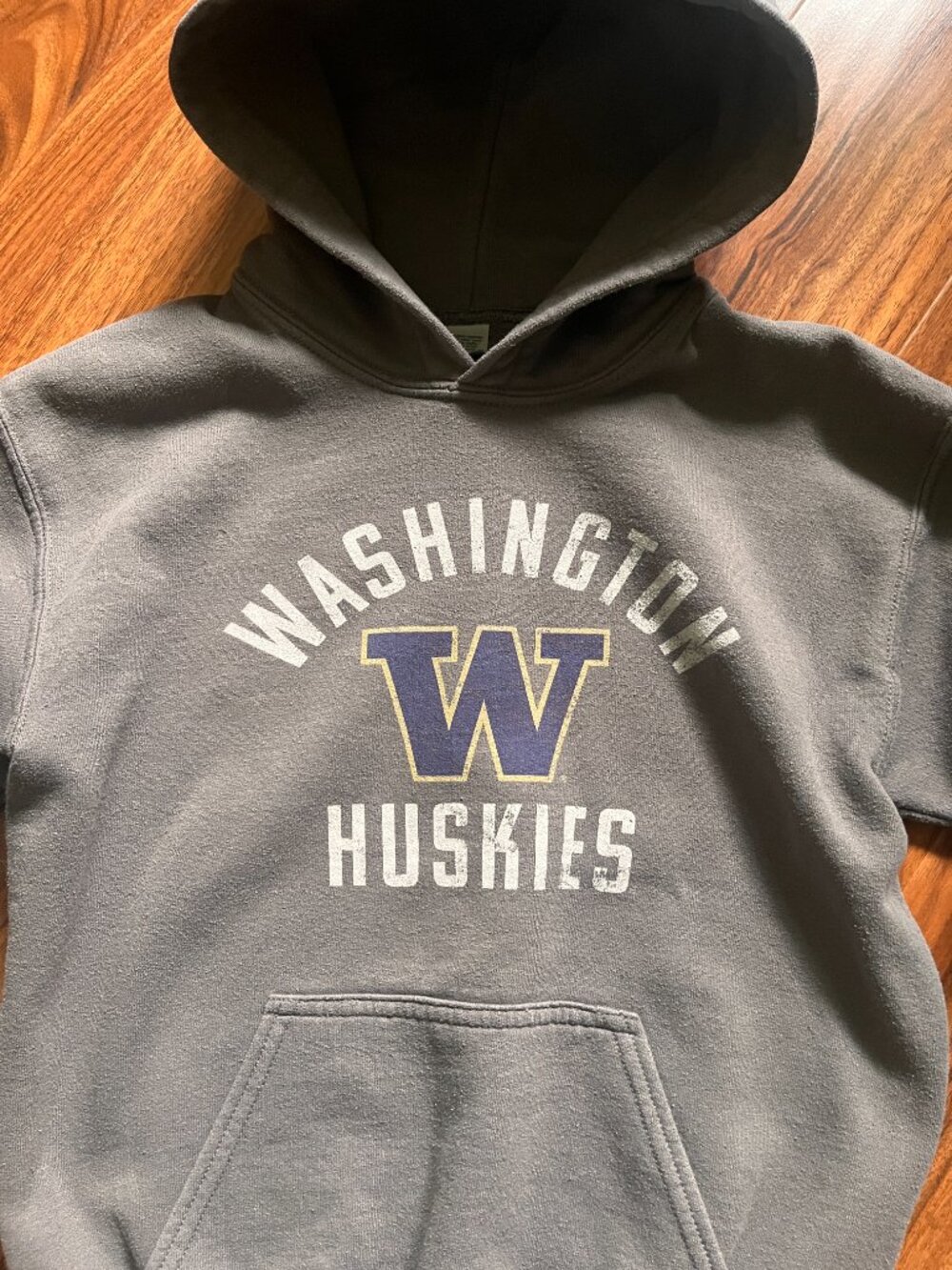 Kids UW Huskies Gray Hoodie Sweatshirt S - Picture 2 of 3